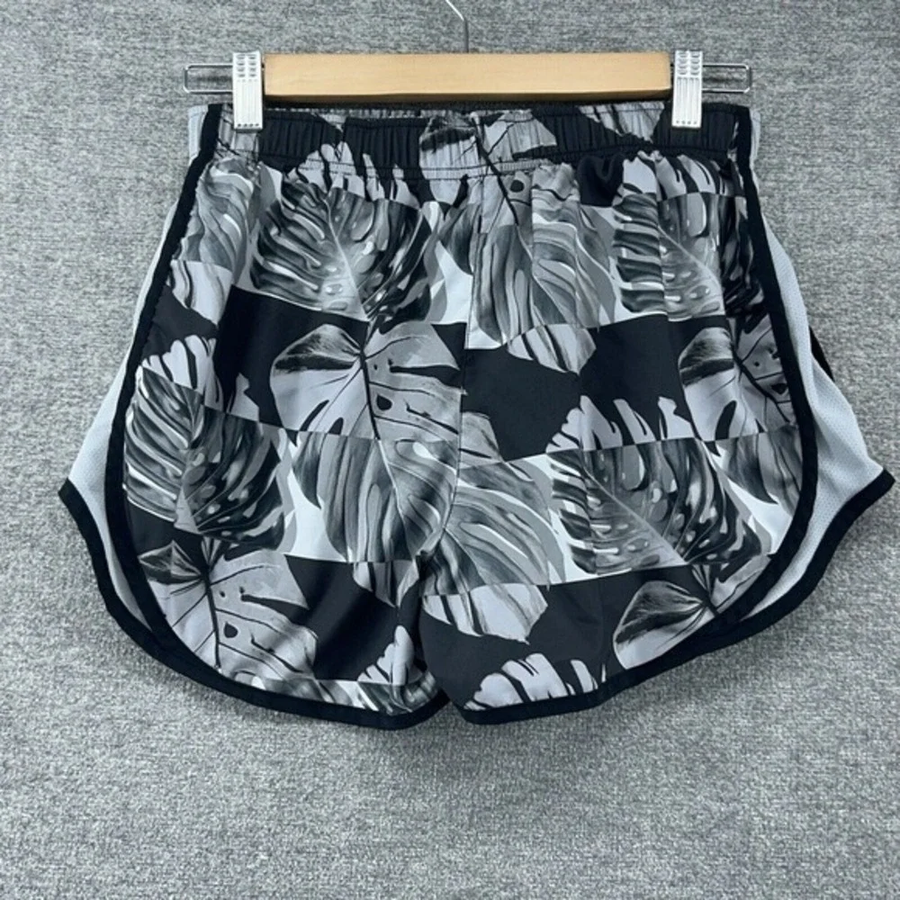 Nike Dri Fit Tempo Running Shorts Women Small Activewear‎ Gray Drawstring
